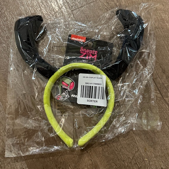 Invader Zim GIR Cosplay Headband - Picture 3 of 3